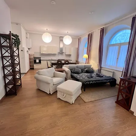 Loft With Private Parking