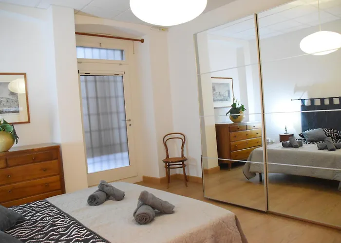 Loft With Private Parking Apartment *